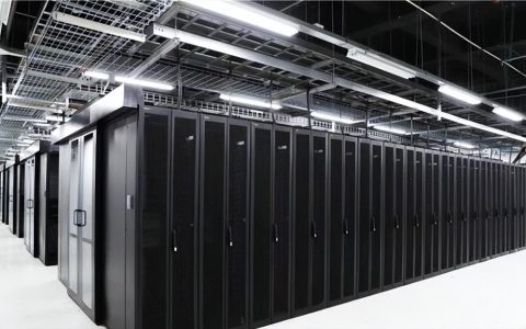 vps租用多少钱一月（租服务器一个月多少钱）