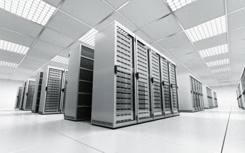 广州高防服务器租用哪家强？网络安全防护选择。